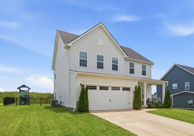 Photo 3 of Single family home for sale at 3032 Manchester Dr, Spring Hill, TN 37174 | MLS# 3527903 | Listing updated on 2026-08-30