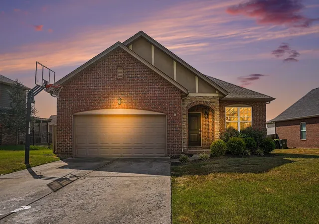 Photo 1 of Single family home for sale at 1061 Oakhall Dr, Mount Juliet, TN 37122 | MLS# 3529535 | Listing updated on 2026-09-25