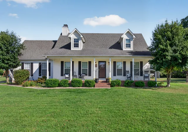 Photo 1 of Single family home for sale at 257 Evergreen Cir, Smithville, TN 37166 | MLS# 3530114 | Listing updated on 2026-09-01