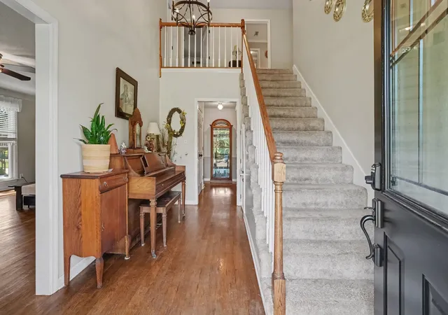 Photo 3 of Single family home for sale at 225 Longwood Ln, Clarksville, TN 37043 | MLS# 3545804 | Listing updated on 2026-09-29