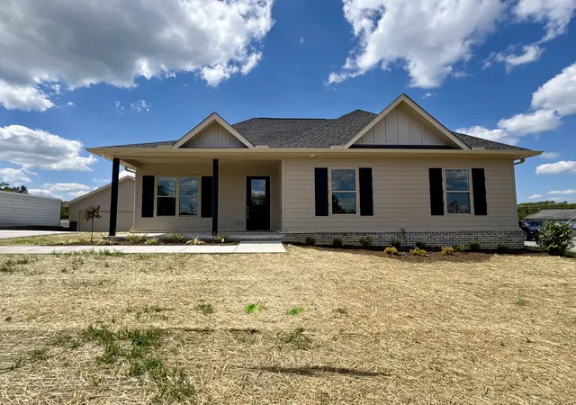 Photo 1 of Single family home for sale at 3012 Sumner Dr, Westmoreland, TN 37186 | MLS# 3528829 | Listing updated on 2026-08-28