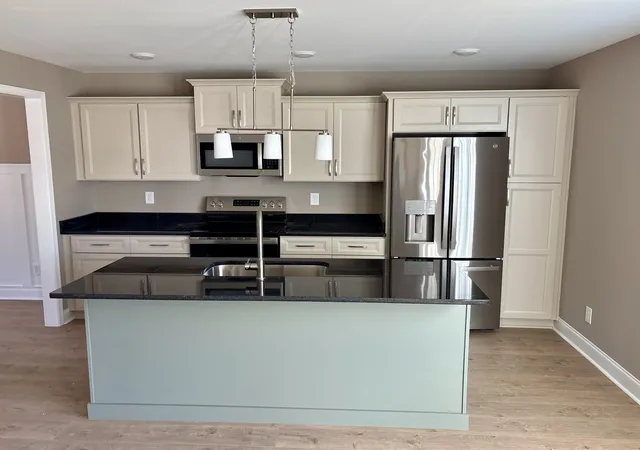 Photo 1 of Single family home for sale at 677 S Forest Brook Court, Clarksville, TN 37042 | MLS# 3528567 | Listing updated on 2026-10-23