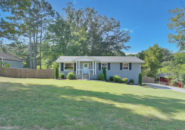 Photo 2 of Single family home for sale at 710 Overlook Dr, Mount Juliet, TN 37122 | MLS# 3528343 | Listing updated on 2026-09-06