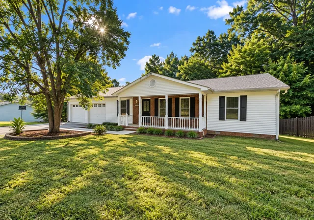 Photo 2 of Sale Pending at 4724 Village Rd, Cookeville, TN 38506 | MLS# 3592475 | Listing updated on 2026-09-21
