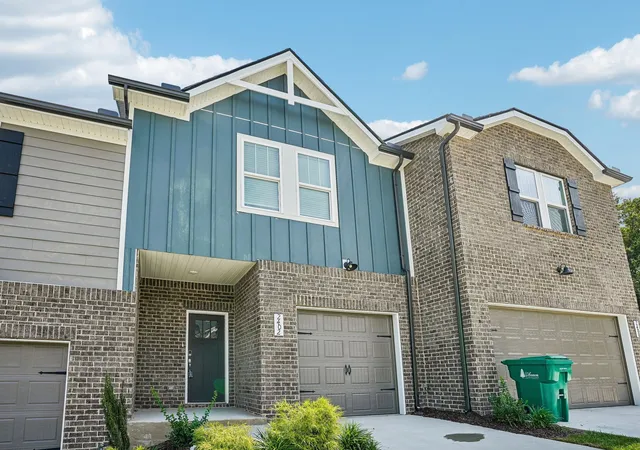 Photo 3 of Sale Pending at 2402 Snohomish St, Lebanon, TN 37087 | MLS# 3544315 | Listing updated on 2026-10-09