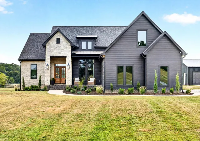 Photo 3 of Single family home for sale at 1147 Maxwell Branch Rd, Cottontown, TN 37048 | MLS# 3544055 | Listing updated on 2026-10-08