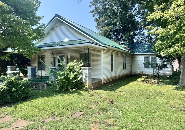Photo 1 of Sale Pending at 253 Fain Ct, Lawrenceburg, TN 38464 | MLS# 3528011 | Listing updated on 2026-09-13