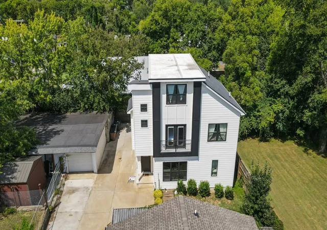 Photo 2 of Single family home for sale at 1603b Litton Ave, Nashville, TN 37216 | MLS# 3531519 | Listing updated on 2026-09-12