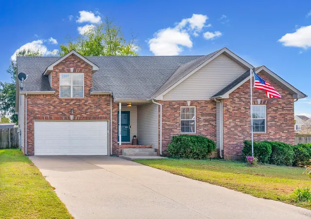 Photo 2 of Single family home for sale at 3709 Wheatfield Ln, Clarksville, TN 37040 | MLS# 3602483 | Listing updated on 2026-10-08