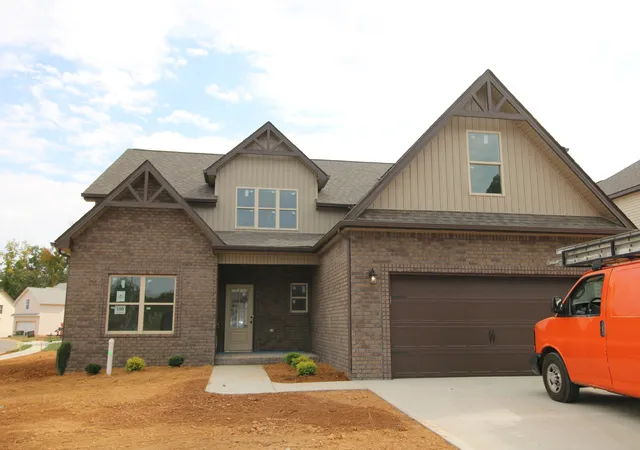 Photo 1 of Single family home for sale at 100 Sycamore Hill, Clarksville, TN 37042 | MLS# 3528023 | Listing updated on 2026-10-14
