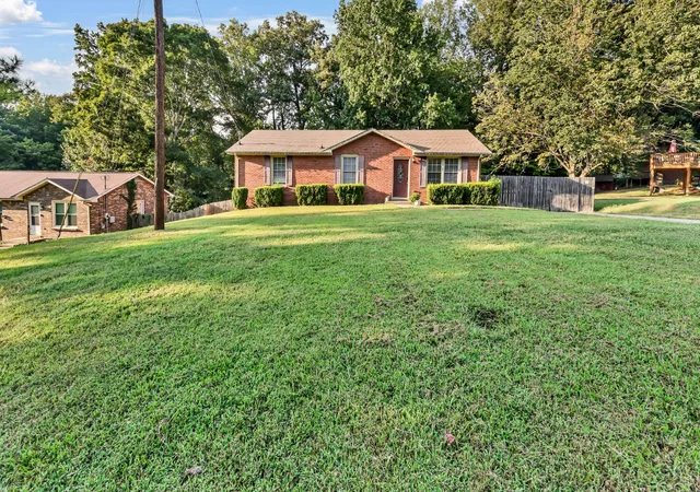 Photo 1 of Single family home for sale at 403 Corinne Cir, Clarksville, TN 37040 | MLS# 3536119 | Listing updated on 2026-09-03