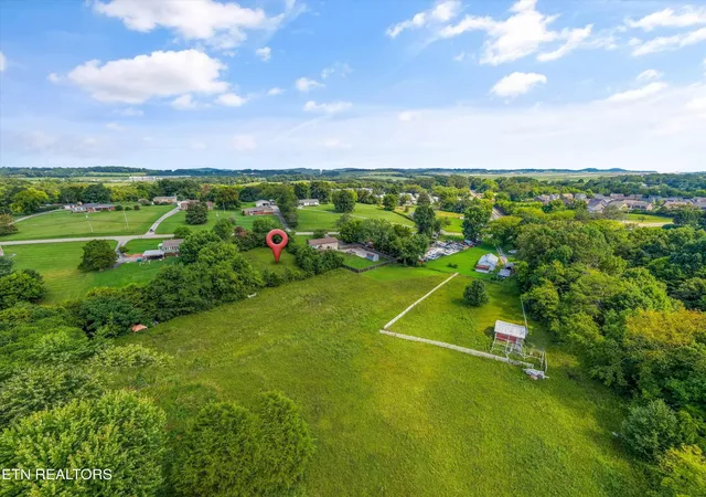 Photo 4 of Land for sale at 1229 W Hunt Rd, Maryville, TN 37801 | MLS# 3528026 | Listing updated on 2026-09-02