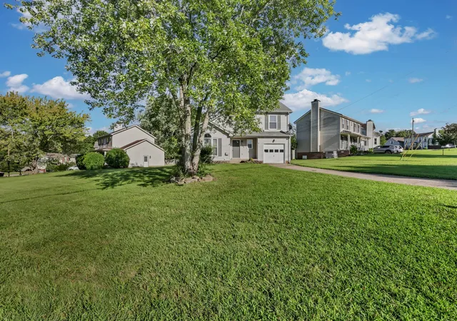 Photo 3 of Single family home for sale at 2169 Bauling Ln, Clarksville, TN 37040 | MLS# 3528858 | Listing updated on 2026-08-29