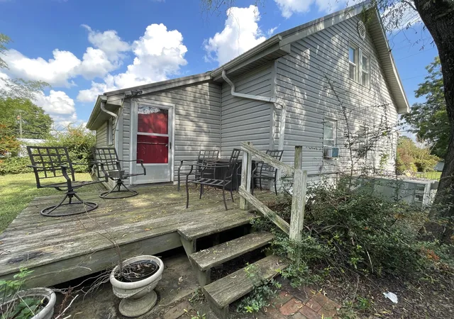 Photo 4 of Single family home for sale at 129 E Athens St, Englewood, TN 37329 | MLS# 3528053 | Listing updated on 2026-09-07