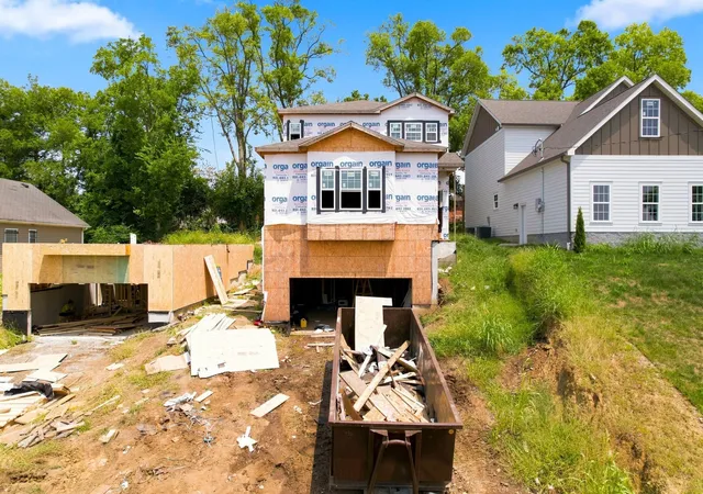 Photo 2 of Single family home for sale at 2403b Grover St, Nashville, TN 37207 | MLS# 3528040 | Listing updated on 2026-08-28