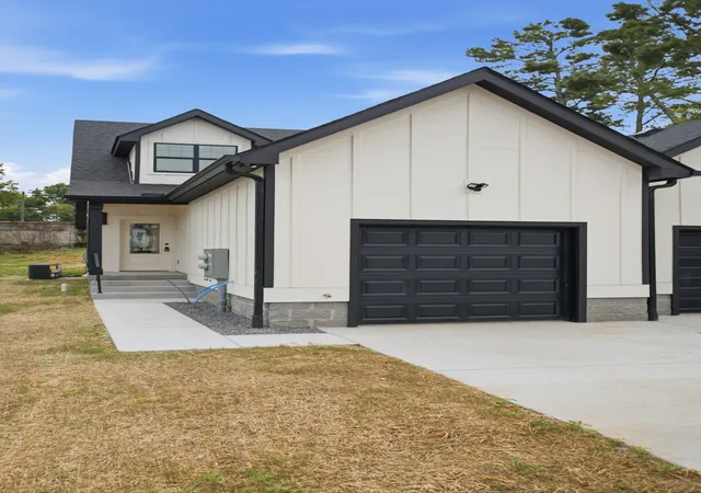 Photo 3 of Single family home for sale at 711 Demoss St #A, Gallatin, TN 37066 | MLS# 3528203 | Listing updated on 2026-09-24