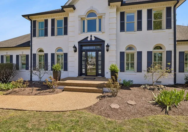 Photo 3 of Single family home for sale at 1412 Arrowhead Dr, Brentwood, TN 37027 | MLS# 3542529 | Listing updated on 2026-09-12