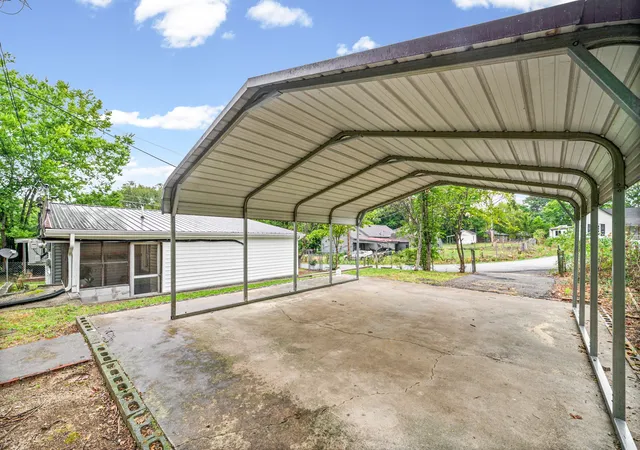 28th image of 900 Oak Ln, Clarksville, TN 37040 | MLS# 3528805
