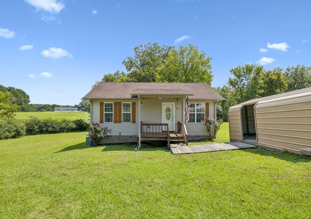 Photo 3 of Single family home for sale at 362 Oak St, Big Sandy, TN 38221 | MLS# 3528552 | Listing updated on 2026-09-29