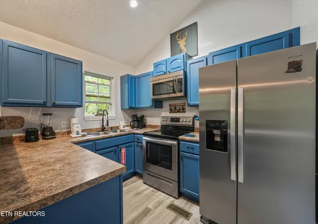 Photo 2 of Single family home for sale at 520 Proffitt Rd #1, Gatlinburg, TN 37738 | MLS# 3528185 | Listing updated on 2026-08-28