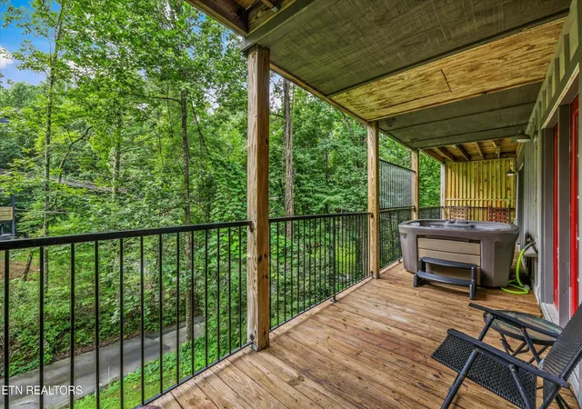 Photo 3 of Single family home for sale at 516 Proffitt Rd #2, Gatlinburg, TN 37738 | MLS# 3528182 | Listing updated on 2026-08-28