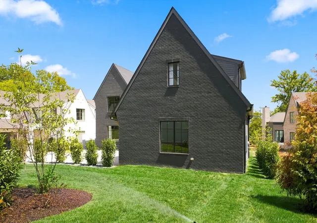 Photo 3 of Single family home for sale at 4518 Belmont Park Ter, Nashville, TN 37215 | MLS# 3540310 | Listing updated on 2026-10-04