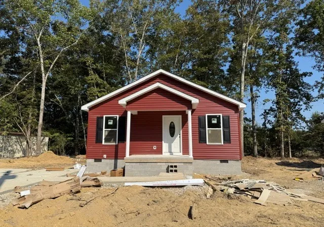Photo 1 of Single family home for sale at 527 Highland Ln, Tullahoma, TN 37388 | MLS# 3528949 | Listing updated on 2026-09-26