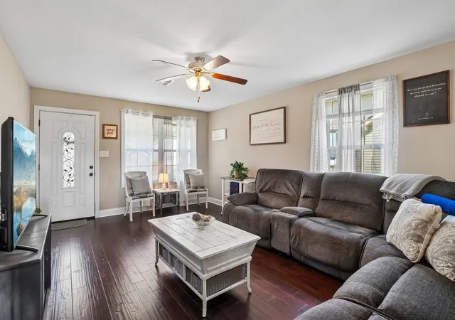 Photo 1 of Single family home for sale at 639 Hollow Crst, Clarksville, TN 37042 | MLS# 3528268 | Listing updated on 2026-10-29