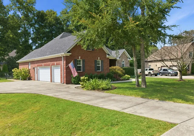 Photo 2 of Single family home for sale at 111 Ninebark Ct, Murfreesboro, TN 37128 | MLS# 3528702 | Listing updated on 2026-09-15