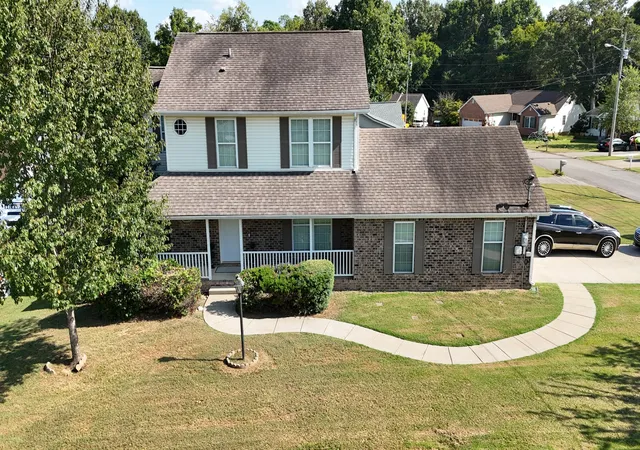 Photo 2 of Single family home for sale at 305 Wildwood Dr, Smyrna, TN 37167 | MLS# 3528490 | Listing updated on 2026-09-13