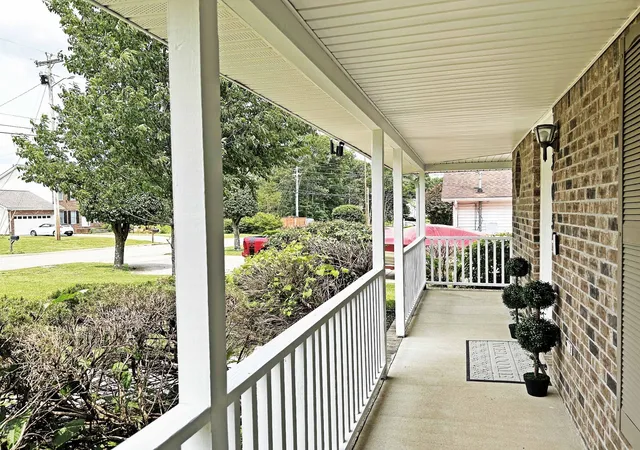 Photo 4 of Single family home for sale at 305 Wildwood Dr, Smyrna, TN 37167 | MLS# 3528490 | Listing updated on 2026-09-13
