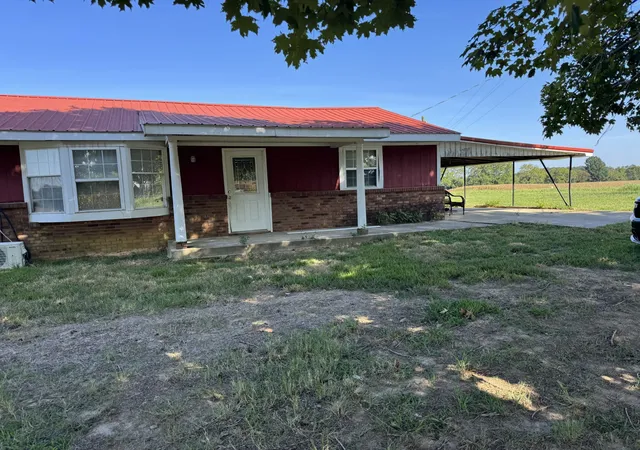Photo 2 of Single family home for sale at 204 Nubia Rd, Westmoreland, TN 37186 | MLS# 3528742 | Listing updated on 2026-09-13