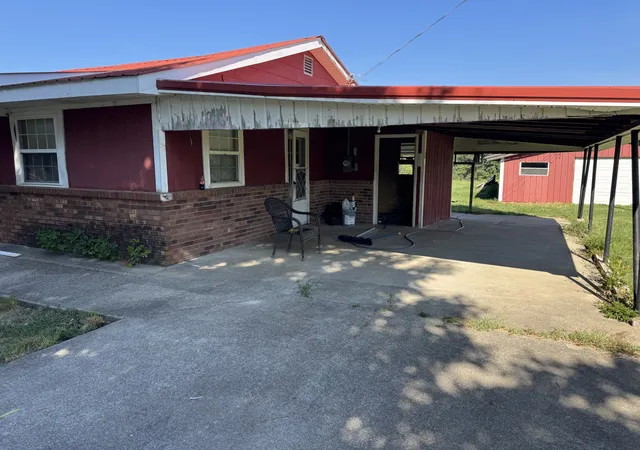 Photo 3 of Single family home for sale at 204 Nubia Rd, Westmoreland, TN 37186 | MLS# 3528742 | Listing updated on 2026-09-13