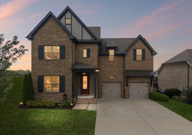 Photo 2 of Single family home for sale at 2944 Hadley Close Ln, Thompsons Station, TN 37179 | MLS# 3543133 | Listing updated on 2026-09-15