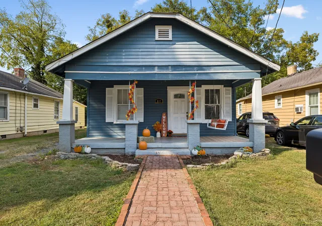 Single family home for sale at 817 E Vine St, Murfreesboro, TN 37130 | MLS# 3542085