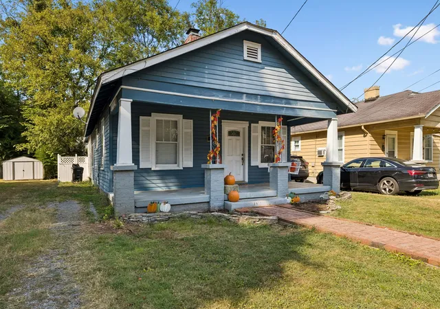 Photo 2 of Single family home for sale at 817 E Vine St, Murfreesboro, TN 37130 | MLS# 3542085 | Listing updated on 2026-09-21