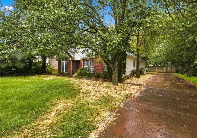 Photo 3 of Single family home for sale at 2283 Joann Dr, Spring Hill, TN 37174 | MLS# 3528485 | Listing updated on 2026-08-28