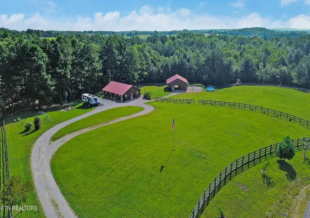 Photo 1 of Single family home for sale at 1463 Nichol Creek Dr, Jamestown, TN 38556 | MLS# 3528482 | Listing updated on 2026-09-30