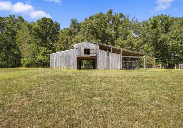 Photo 3 of Manufactured home for sale at 746 Nubia Rd, Westmoreland, TN 37186 | MLS# 3601777 | Listing updated on 2026-09-30