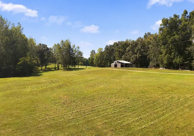 Photo 4 of Manufactured home for sale at 746 Nubia Rd, Westmoreland, TN 37186 | MLS# 3601777 | Listing updated on 2026-09-30