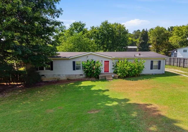 Photo 2 of Manufactured home for sale at 2830 Posey Hl Rd, Mount Juliet, TN 37122 | MLS# 3531040 | Listing updated on 2026-09-02