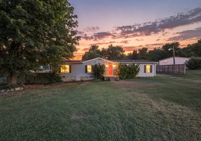 Photo 3 of Manufactured home for sale at 2830 Posey Hl Rd, Mount Juliet, TN 37122 | MLS# 3531040 | Listing updated on 2026-09-02