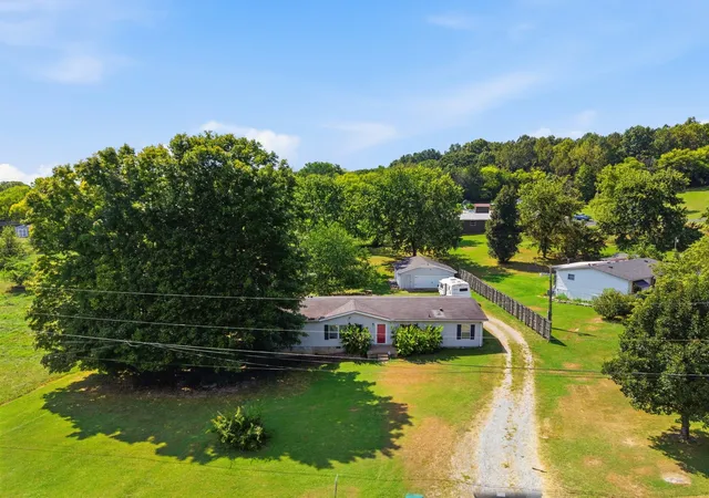 Photo 4 of Manufactured home for sale at 2830 Posey Hl Rd, Mount Juliet, TN 37122 | MLS# 3531040 | Listing updated on 2026-09-02
