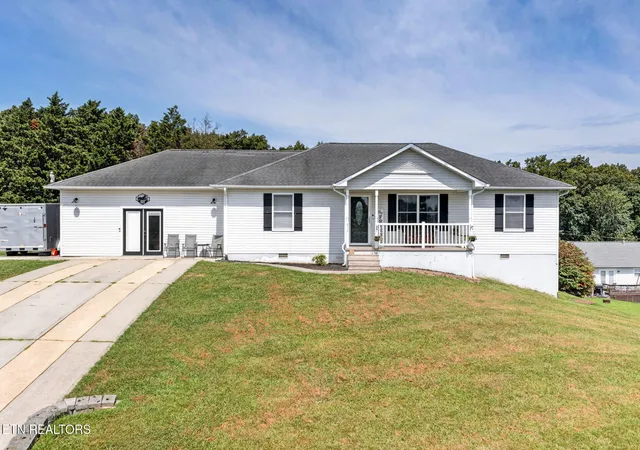 Photo 1 of Single family home for sale at 212 Bayberry Dr, Crossville, TN 38555 | MLS# 3528542 | Listing updated on 2026-08-28