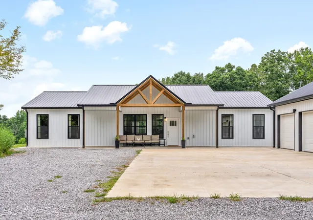 Photo 3 of Single family home for sale at 2049 Conatser Rd, Cunningham, TN 37052 | MLS# 3531249 | Listing updated on 2026-09-06