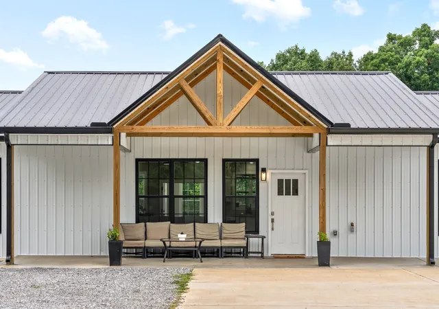 Photo 4 of Single family home for sale at 2049 Conatser Rd, Cunningham, TN 37052 | MLS# 3531249 | Listing updated on 2026-09-06