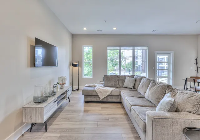 Listing Photo 5 - Condo for sale in building located at 119 Mason Ave, Nashville, TN 37203 - Unit #201