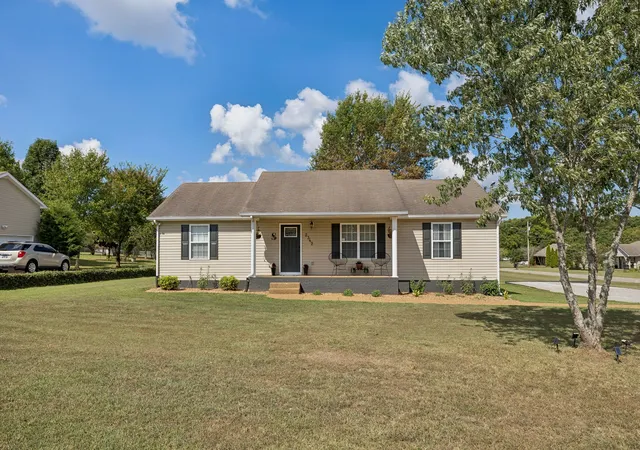 Photo 4 of Single family home for sale at 2342 Feedmill Rd, Chapel Hill, TN 37034 | MLS# 3531771 | Listing updated on 2026-10-27