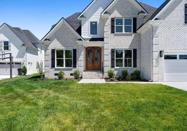 Photo 3 of Single family home for sale at 2511 Colleen Dr, Murfreesboro, TN 37128 | MLS# 3528593 | Listing updated on 2026-08-30
