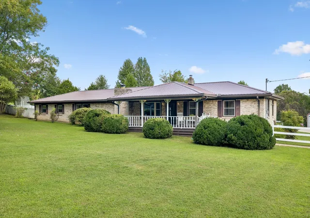 Photo 3 of Single family home for sale at 1310 Bakers Work Rd, Burns, TN 37029 | MLS# 3528897 | Listing updated on 2026-10-07